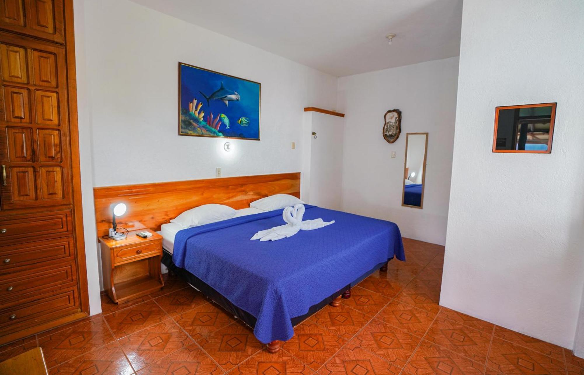 Galapagos Verde Azul Puerto Ayora  Eksteriør billede